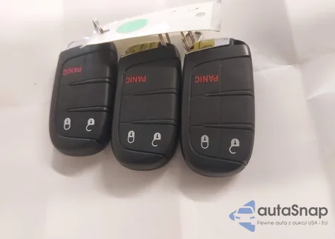 2022 Jeep Compass Trailhawk 4X4 from USA, damaged, VIN 3C4NJDDB1NT164115